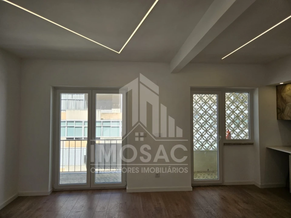 Apartamento T2 para Venda em Venteira Foto 5