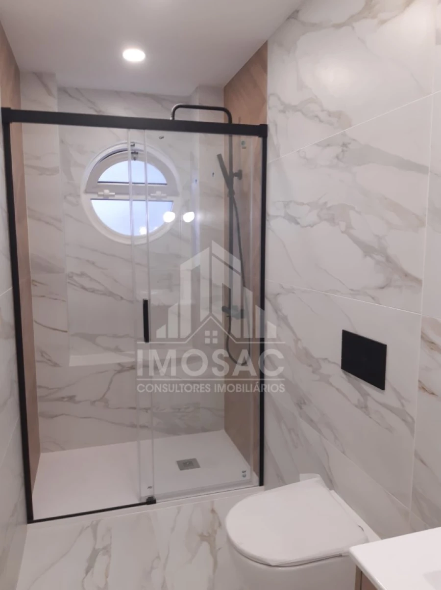 Apartamento T2 para Venda em Venteira Foto 2