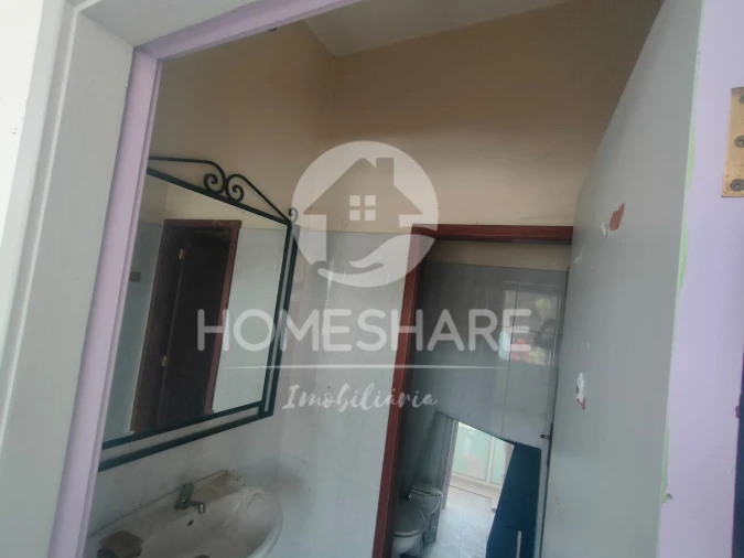 Loja para Arrendamento em Valongo Foto 3