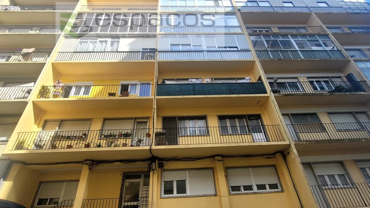 Apartamento para Venda em Queluz e Belas Foto 1