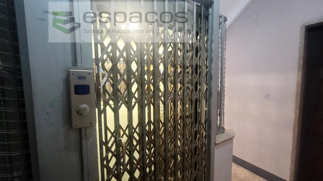 Apartamento para Venda em Queluz e Belas Foto 5