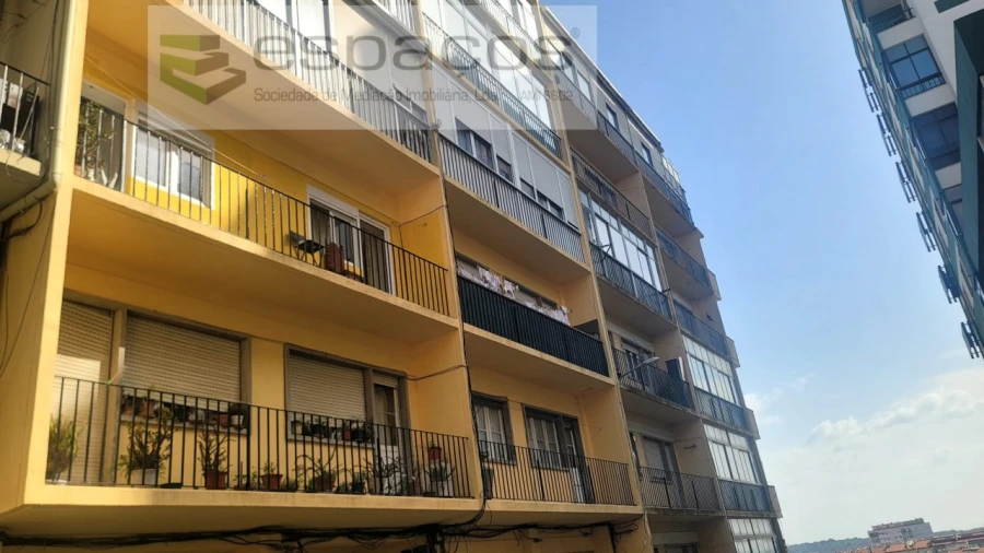 Apartamento para Venda em Queluz e Belas Foto 2