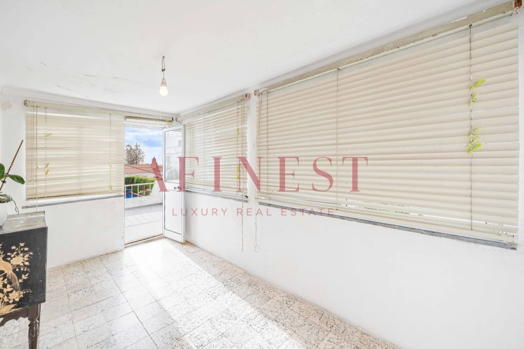 Moradia T5 para Venda em Carcavelos e Parede Foto 81