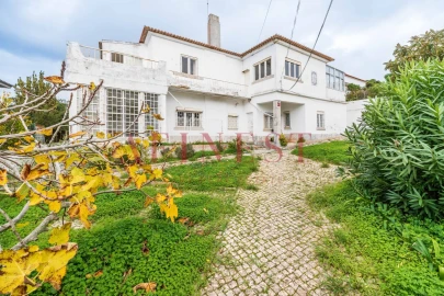 Moradia T5 para Venda em Carcavelos e Parede