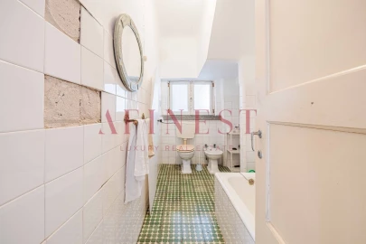 Moradia T5 para Venda em Carcavelos e Parede