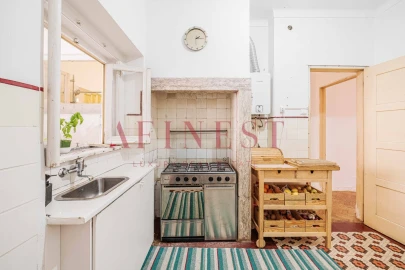 Moradia T5 para Venda em Carcavelos e Parede