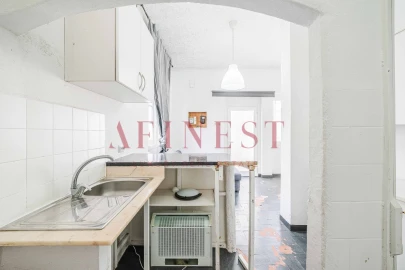 Moradia T5 para Venda em Carcavelos e Parede