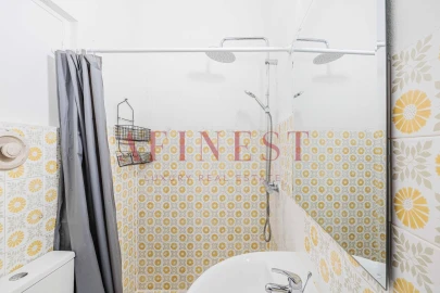 Moradia T5 para Venda em Carcavelos e Parede