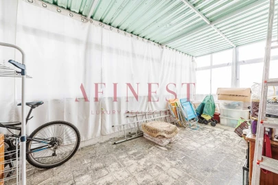 Moradia T5 para Venda em Carcavelos e Parede