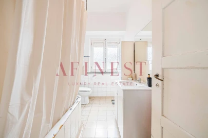 Moradia T5 para Venda em Carcavelos e Parede