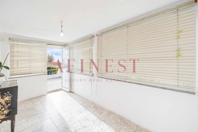 Moradia T5 para Venda em Carcavelos e Parede