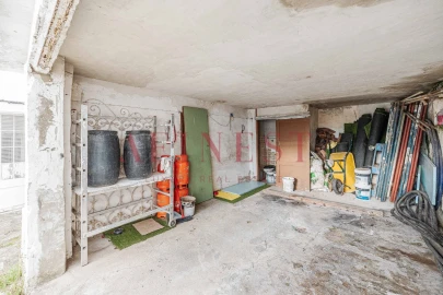 Moradia T5 para Venda em Carcavelos e Parede