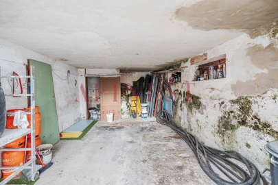 Moradia T5 para Venda em Carcavelos e Parede