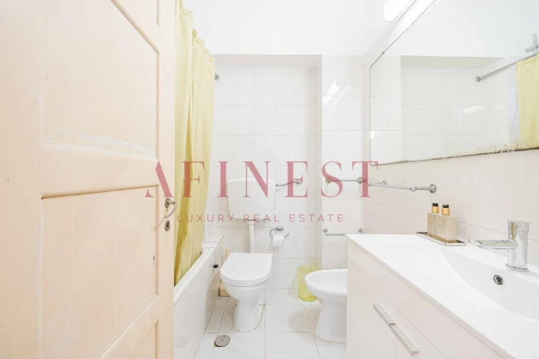 Moradia T5 para Venda em Carcavelos e Parede Foto 16