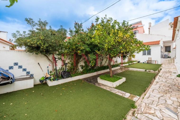 Moradia T5 para Venda em Carcavelos e Parede Foto 102