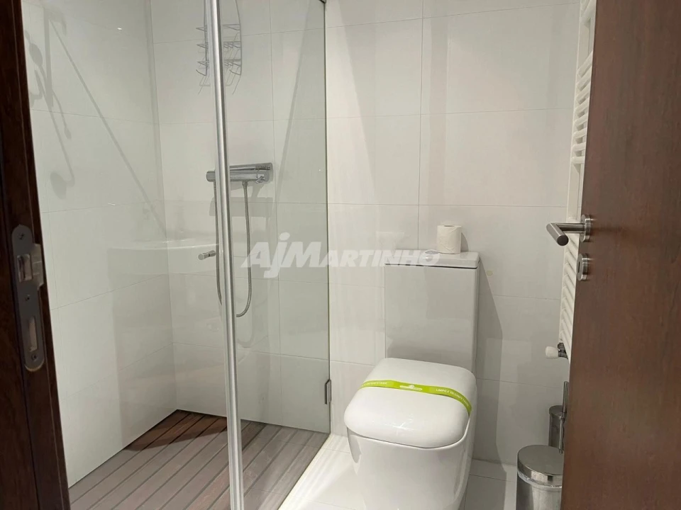 Apartamento T2 para Arrendamento em Nogueira, Fraião e Lamaçães Foto 10