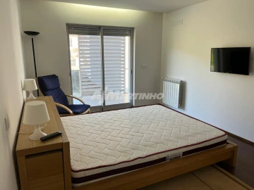 Apartamento T2 para Arrendamento em Nogueira, Fraião e Lamaçães