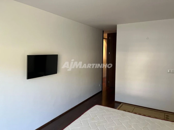 Apartamento T2 para Arrendamento em Nogueira, Fraião e Lamaçães Foto 16