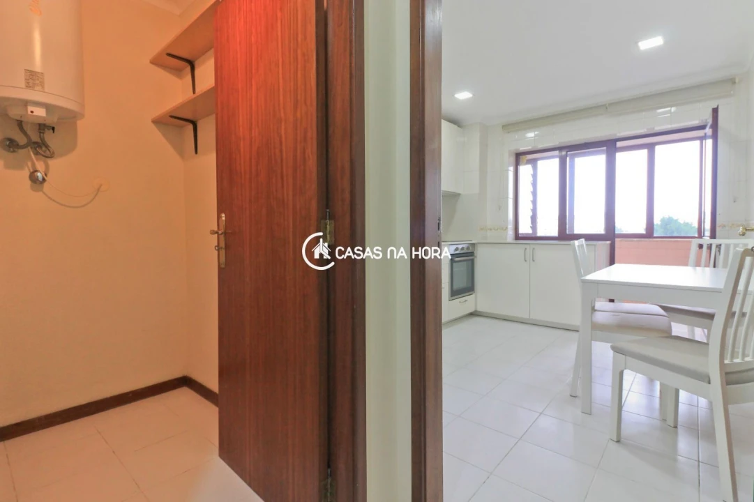 Apartamento T2 para Arrendamento em Aldoar, Foz do Douro e Nevogilde Foto 19