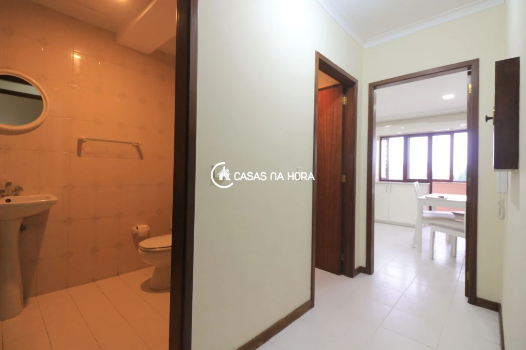 Apartamento T2 para Arrendamento em Aldoar, Foz do Douro e Nevogilde Foto 22