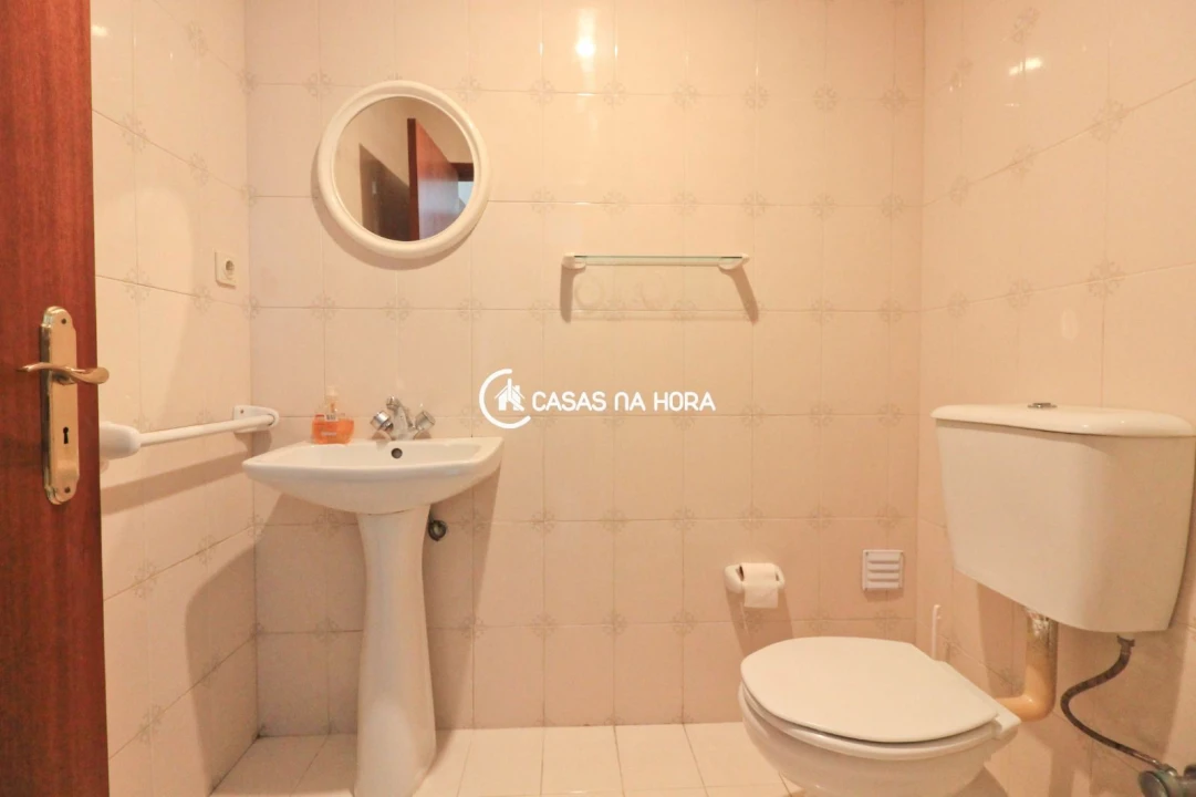 Apartamento T2 para Arrendamento em Aldoar, Foz do Douro e Nevogilde Foto 23
