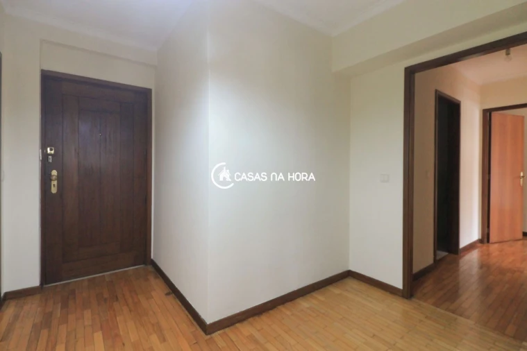 Apartamento T2 para Arrendamento em Aldoar, Foz do Douro e Nevogilde Foto 13