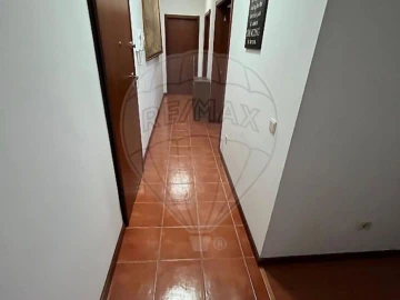 Apartamento T4 para Venda em Eiras e São Paulo de Frades