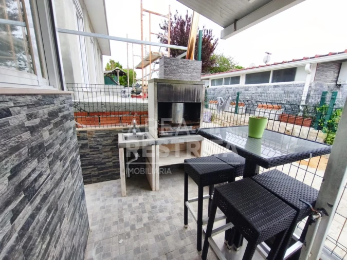 Moradia T3 para Venda em Fernao Ferro Foto 25