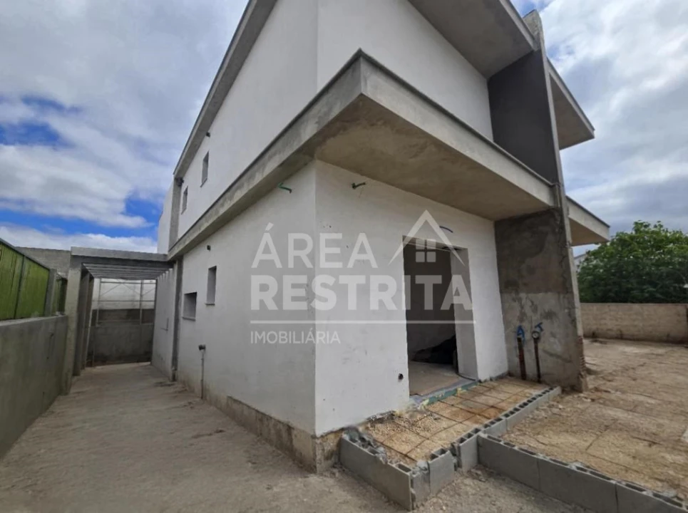 Moradia T3 para Venda em Fernao Ferro Foto 3