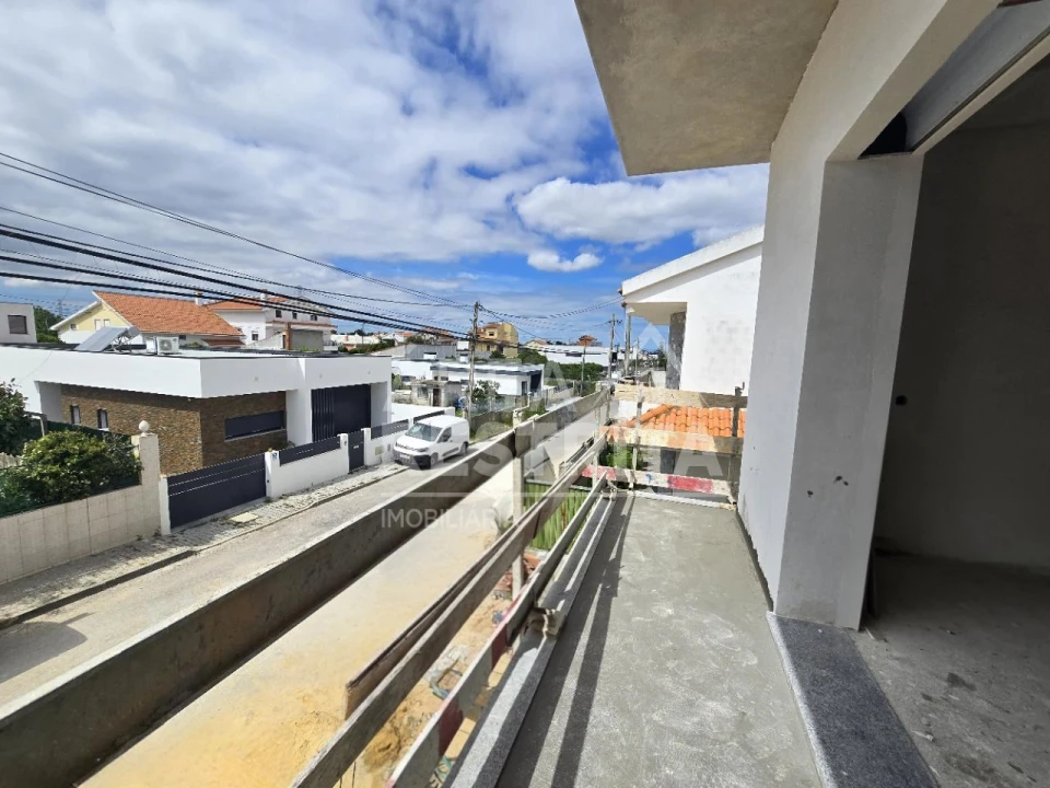 Moradia T3 para Venda em Fernao Ferro Foto 18