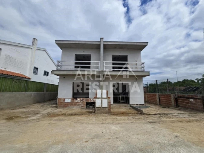 Moradia T3 para Venda em Fernao Ferro Foto 2