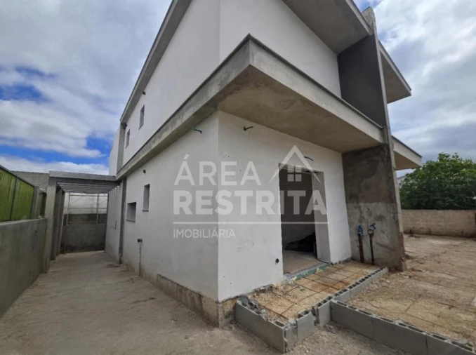 Moradia T3 para Venda em Fernao Ferro Foto 3