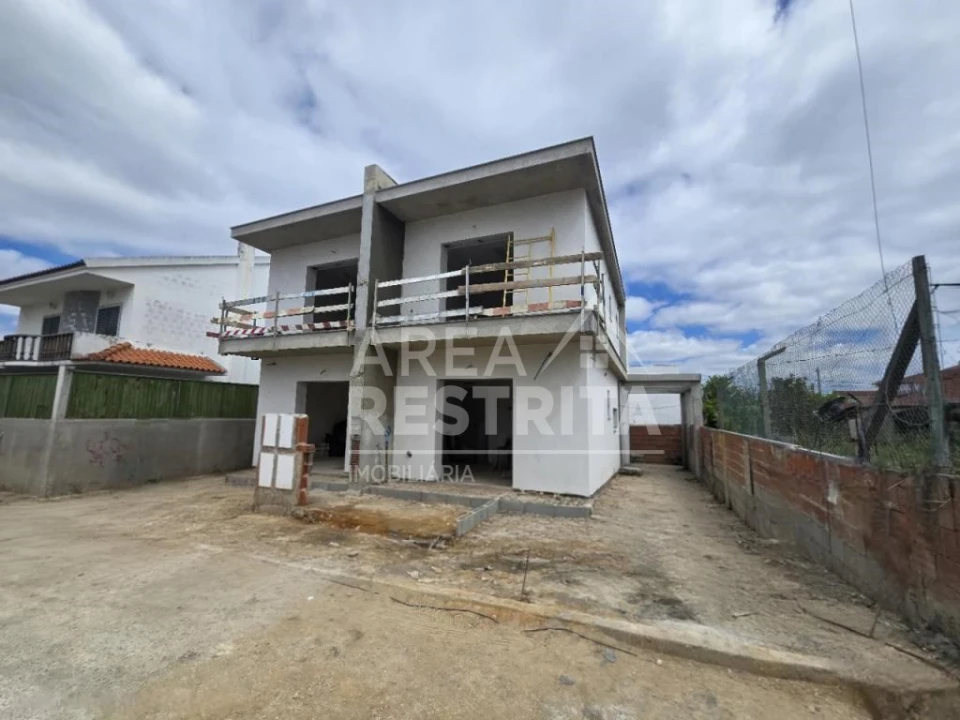 Moradia T3 para Venda em Fernao Ferro Foto 4