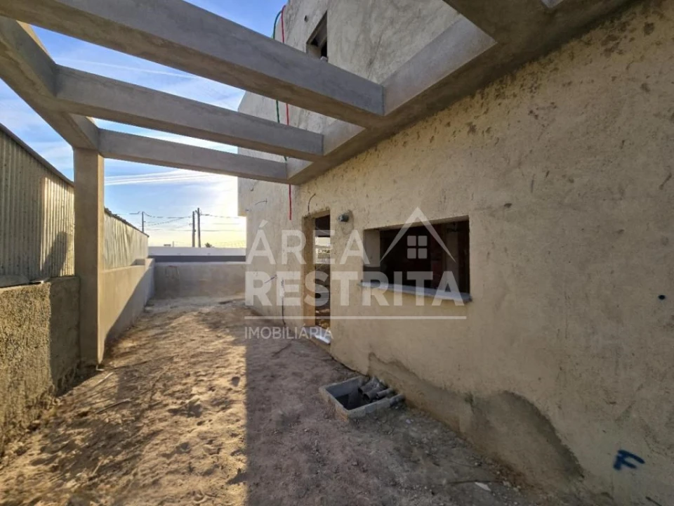 Moradia T3 para Venda em Fernao Ferro Foto 4