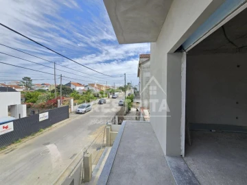 Moradia T3 para Venda em Fernao Ferro