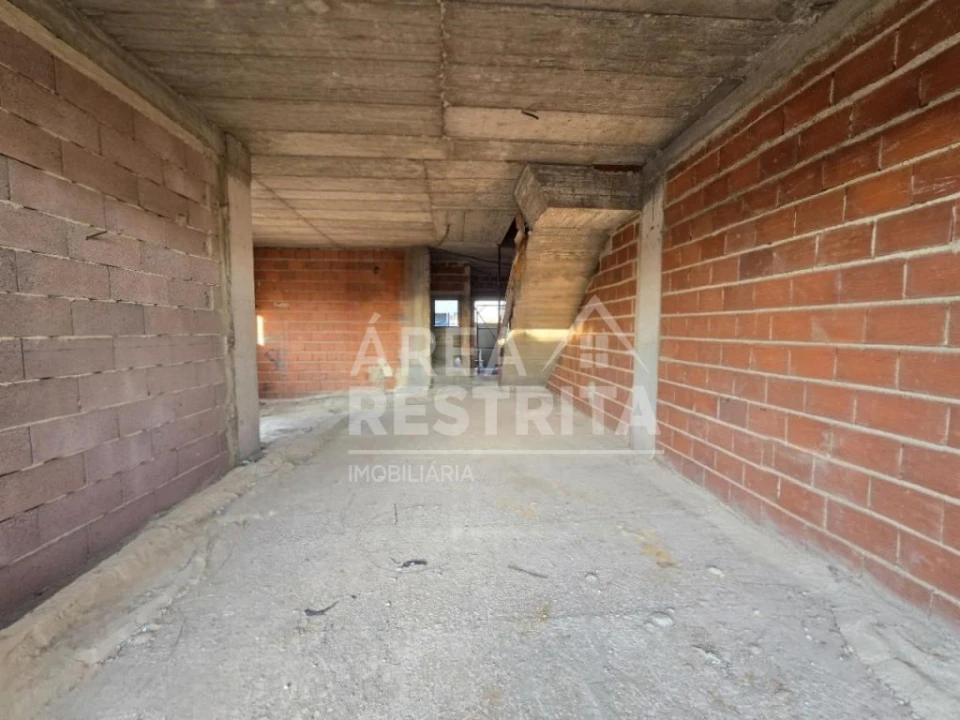 Moradia T4 para Venda em Fernao Ferro Foto 10