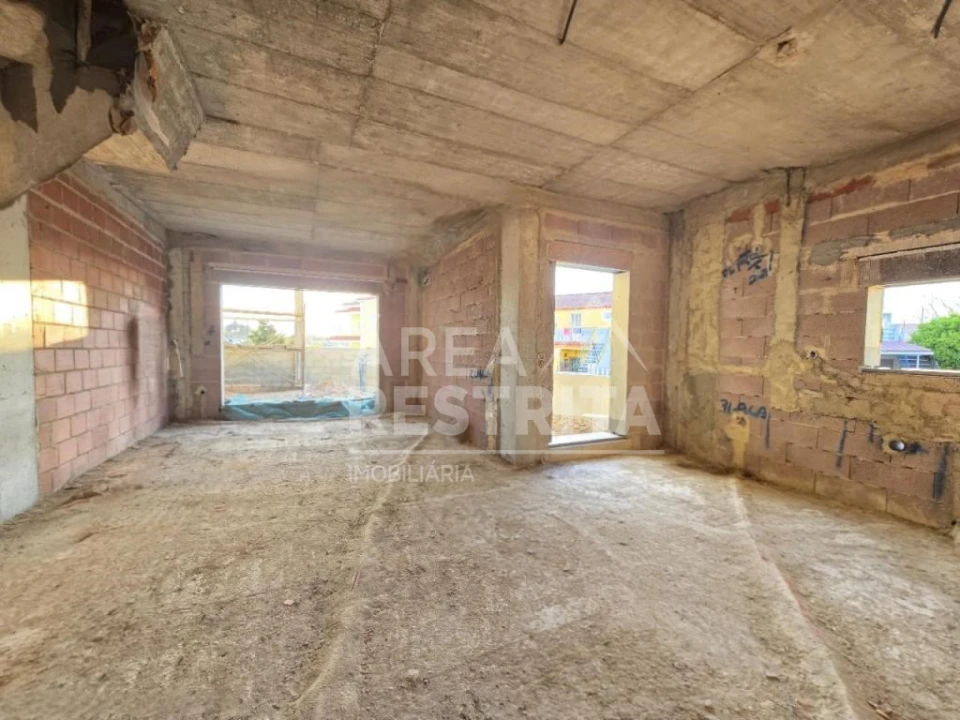 Moradia T4 para Venda em Fernao Ferro Foto 11