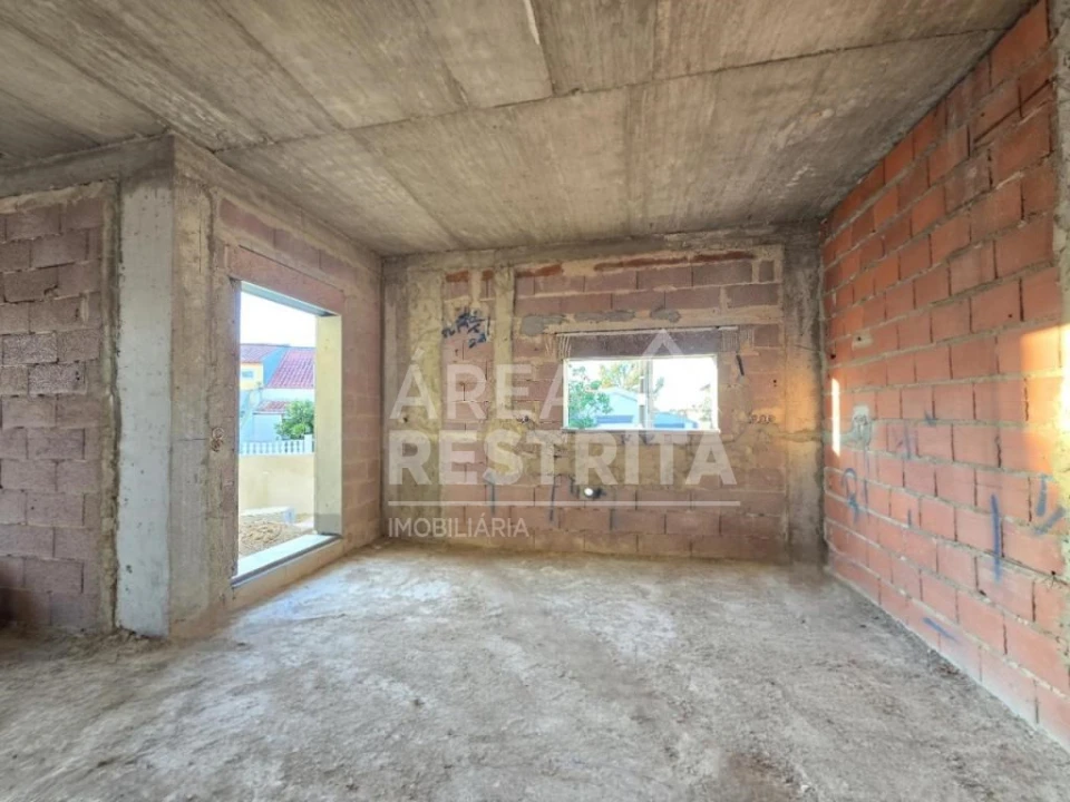 Moradia T4 para Venda em Fernao Ferro Foto 12