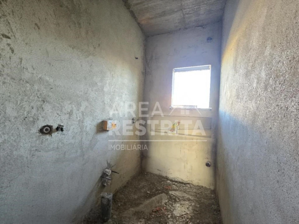 Moradia T4 para Venda em Fernao Ferro Foto 15