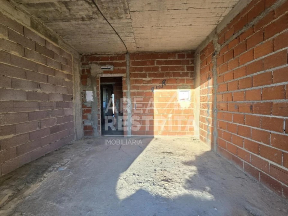 Moradia T4 para Venda em Fernao Ferro Foto 16