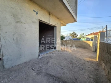 Moradia T4 para Venda em Fernao Ferro