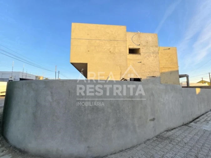 Moradia T4 para Venda em Fernao Ferro Foto 2