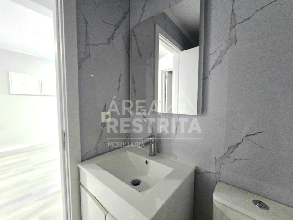 Apartamento T2 para Venda em Benfica Foto 12