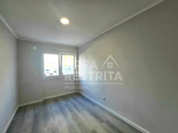 Apartamento T2 para Venda em Benfica
