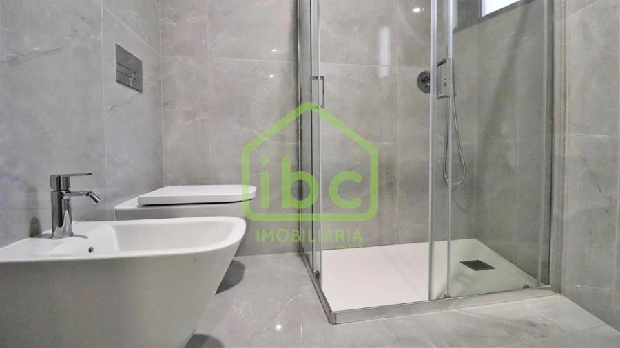 Apartamento T4 para Venda em Póvoa de Varzim, Beiriz e Argivai Foto 6