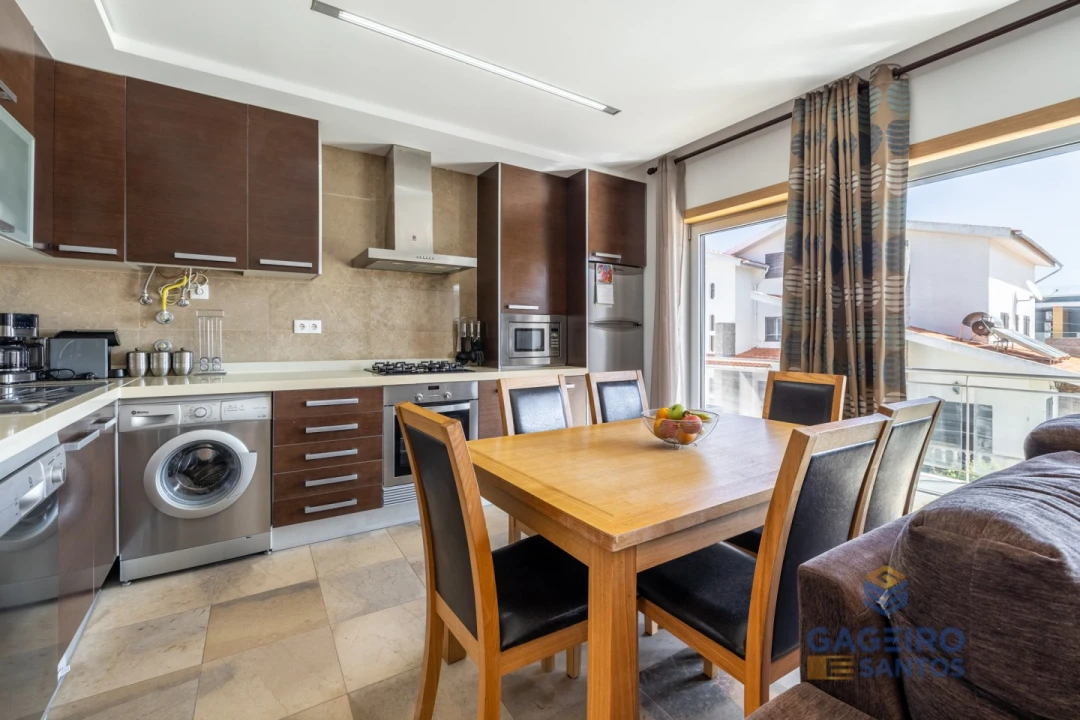 Apartamento T2 para Venda em São Martinho do Porto Foto 9