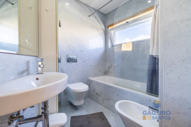 Apartamento T2 para Venda em São Martinho do Porto Foto 17