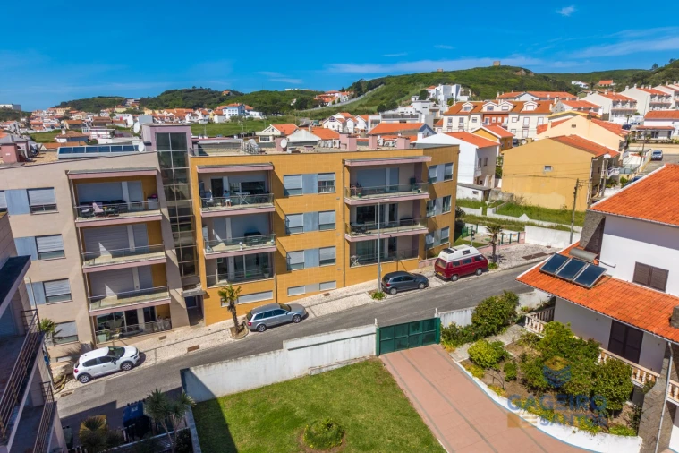 Apartamento T2 para Venda em São Martinho do Porto Foto 32