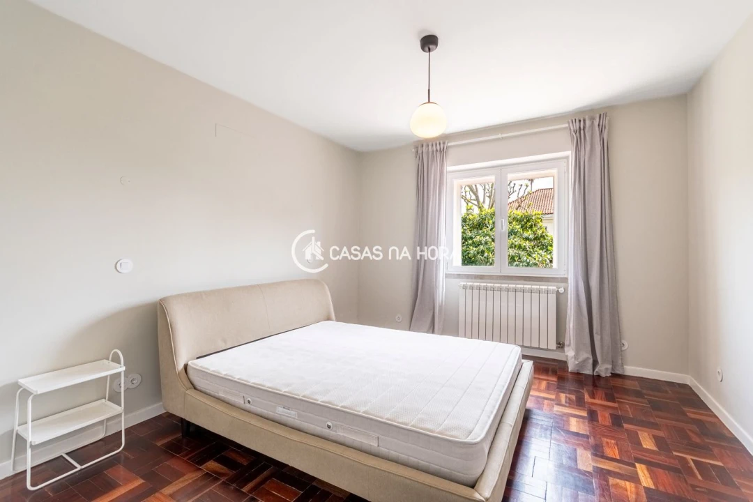 Moradia T6 para Arrendamento em Carcavelos e Parede Foto 16