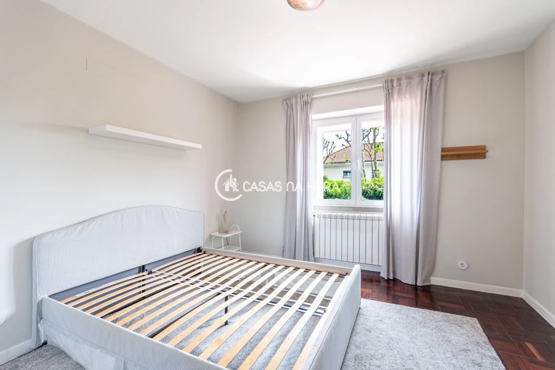 Moradia T6 para Arrendamento em Carcavelos e Parede Foto 13